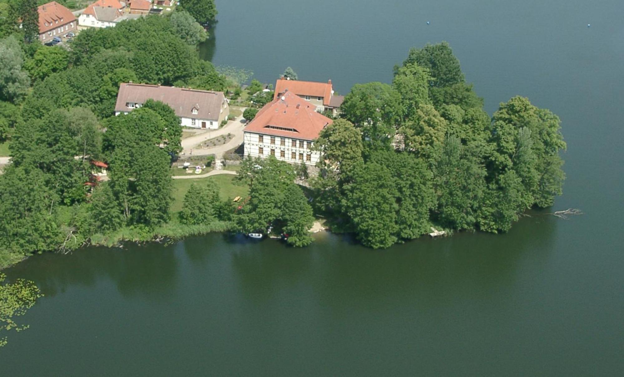 Drostenhaus Feldberg Feldberger Seenlandschaft Buitenkant foto